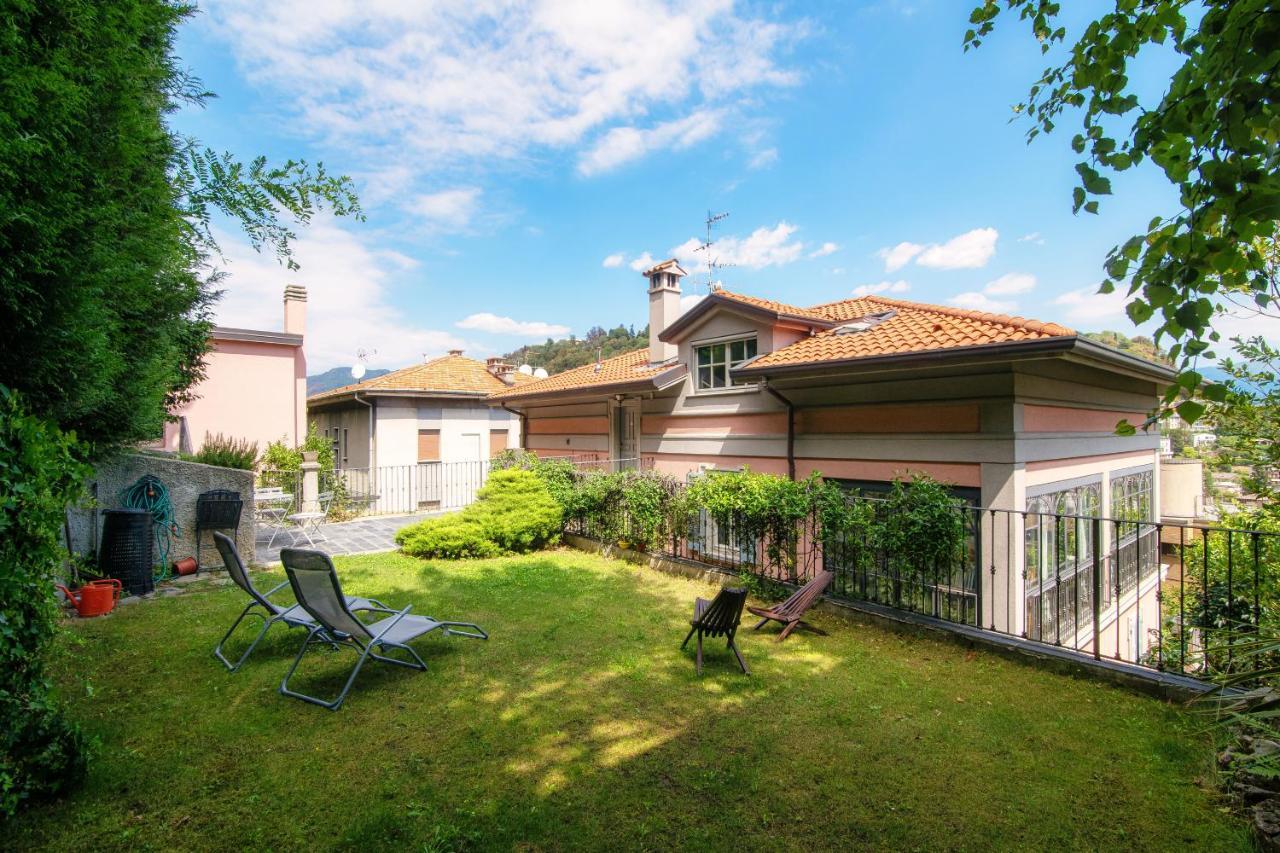 I D'A Charming Penthouse - Lake View- Como- House-130 Mt-2 Double Bedrooms And 2 Double Bathrooms A Spacious Living Room-Full Equipped Kitchen-Private Garden And Terrace-Private Covered Parking エクステリア 写真