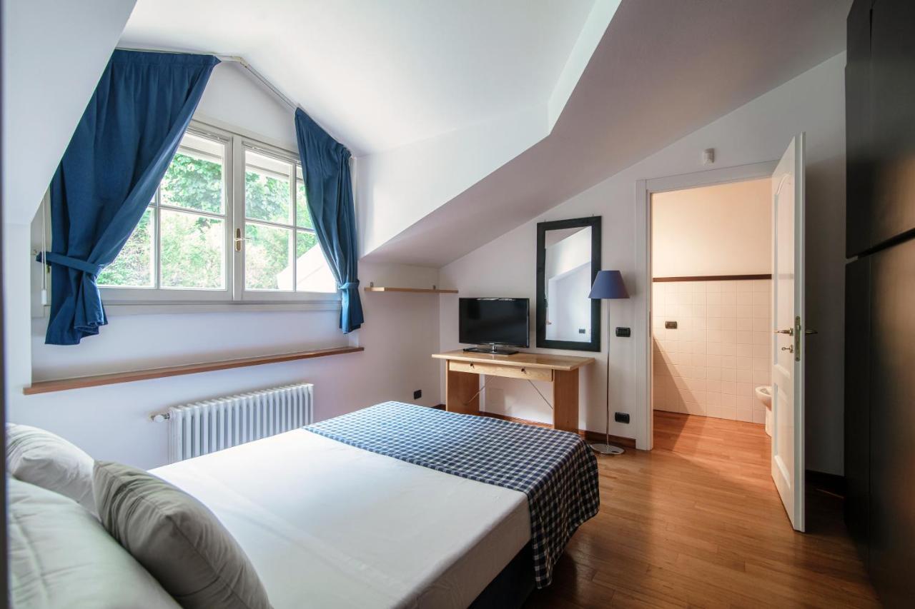 I D'A Charming Penthouse - Lake View- Como- House-130 Mt-2 Double Bedrooms And 2 Double Bathrooms A Spacious Living Room-Full Equipped Kitchen-Private Garden And Terrace-Private Covered Parking エクステリア 写真