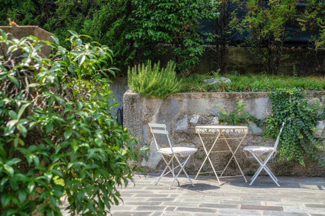 I D'A Charming Penthouse - Lake View- Como- House-130 Mt-2 Double Bedrooms And 2 Double Bathrooms A Spacious Living Room-Full Equipped Kitchen-Private Garden And Terrace-Private Covered Parking エクステリア 写真