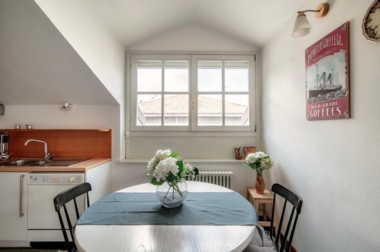 I D'A Charming Penthouse - Lake View- Como- House-130 Mt-2 Double Bedrooms And 2 Double Bathrooms A Spacious Living Room-Full Equipped Kitchen-Private Garden And Terrace-Private Covered Parking エクステリア 写真