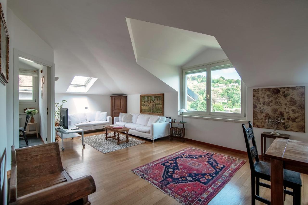 I D'A Charming Penthouse - Lake View- Como- House-130 Mt-2 Double Bedrooms And 2 Double Bathrooms A Spacious Living Room-Full Equipped Kitchen-Private Garden And Terrace-Private Covered Parking エクステリア 写真