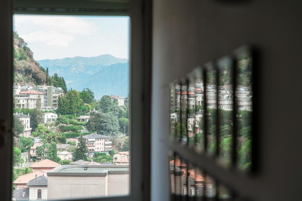 I D'A Charming Penthouse - Lake View- Como- House-130 Mt-2 Double Bedrooms And 2 Double Bathrooms A Spacious Living Room-Full Equipped Kitchen-Private Garden And Terrace-Private Covered Parking エクステリア 写真